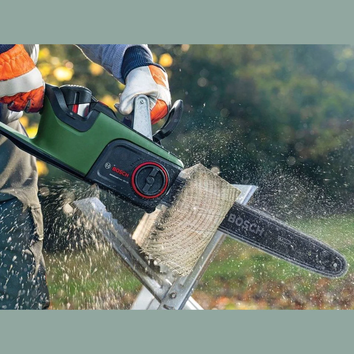 Bosch Home & Garden AdvancedChain 36V-35-40, bürstenloser Motor, automatische Kettenschmierung 2