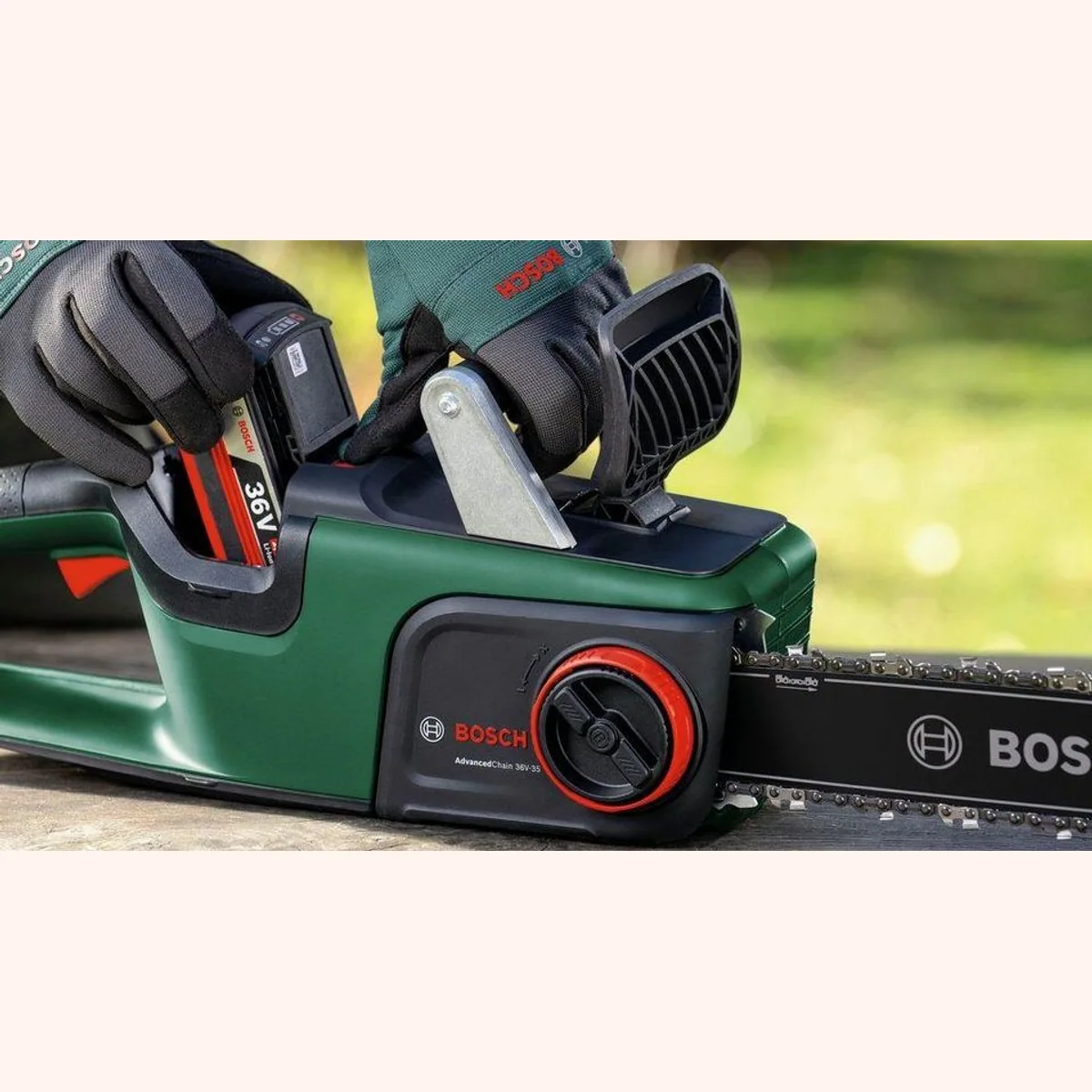 Bosch Home & Garden AdvancedChain 36V-35-40, bürstenloser Motor, automatische Kettenschmierung 5