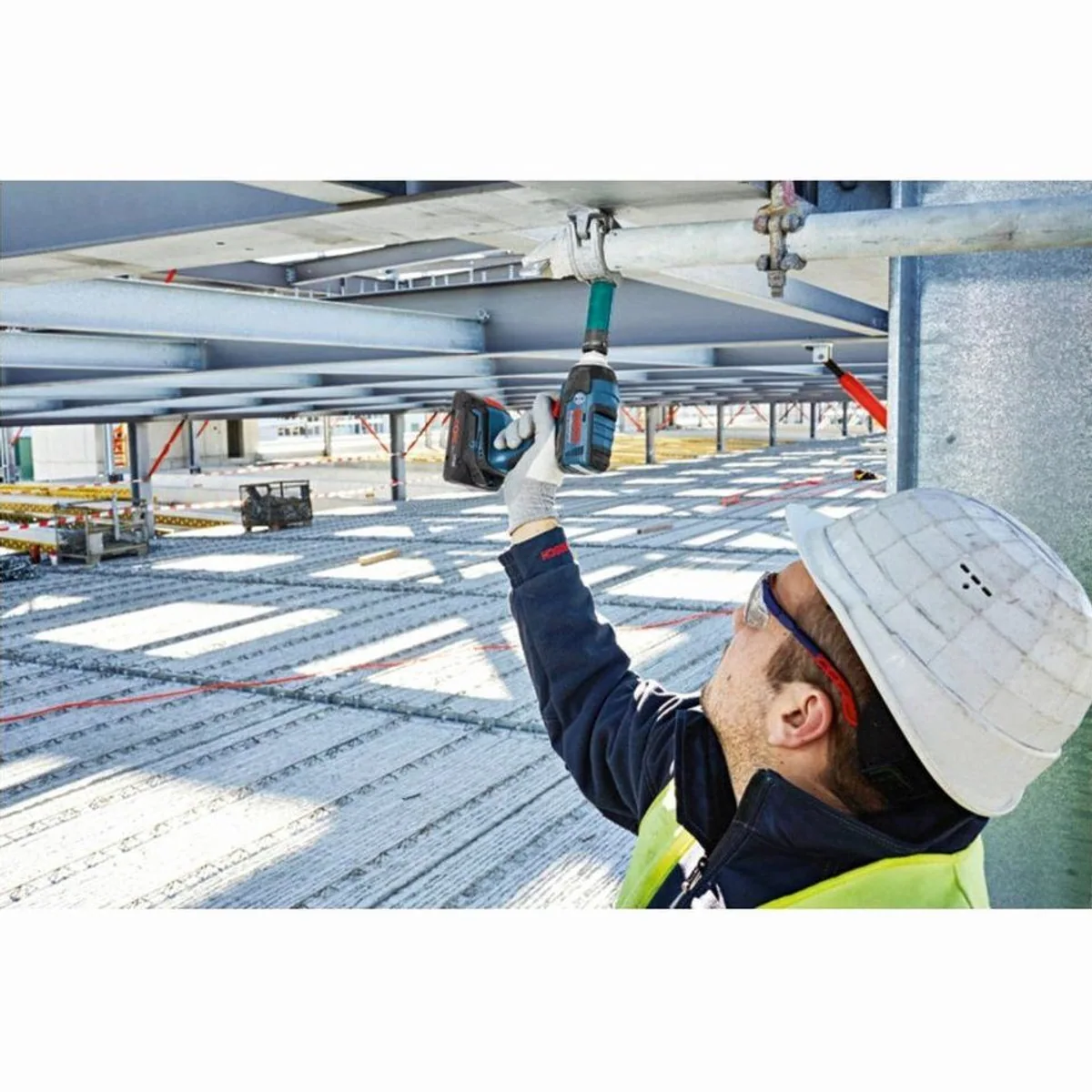 BOSCH Elektrowerkzeug-Set, hohe Leistung, umfassender Anwenderschutz, inkl. Schnellladegerät 3