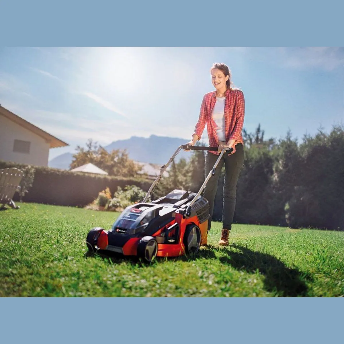 Einhell GE-CM 43 Li M, leistungsstarker Akkurasenmäher mit Mulchfunktion — 2 Akkus, 43 cm Schnittbreite 3