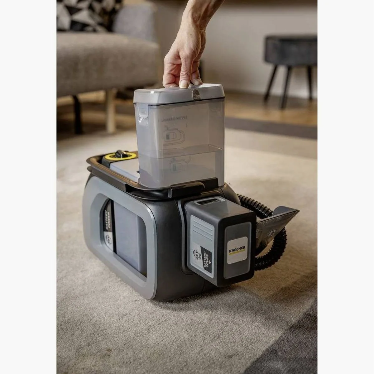 Kärcher Professional Puzzi 2/1 Bp, leistungsstark, kabellos, ergonomisch 3