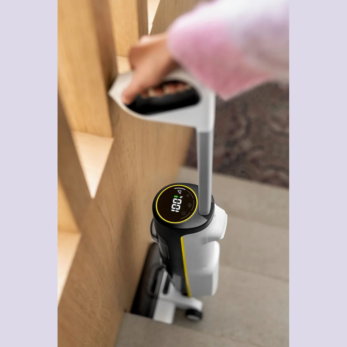KÄRCHER Akku-Saugwischer FCV 4, 180 W, 3-in-1 Reinigung, inkl. Lade- und Reinigungsstation 4