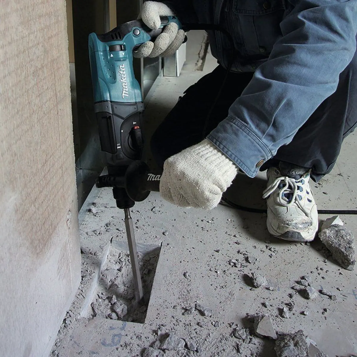 Makita HR2470 Kombihammer, 780 W, SDS Plus — leistungsstark, vielseitig, robust 2