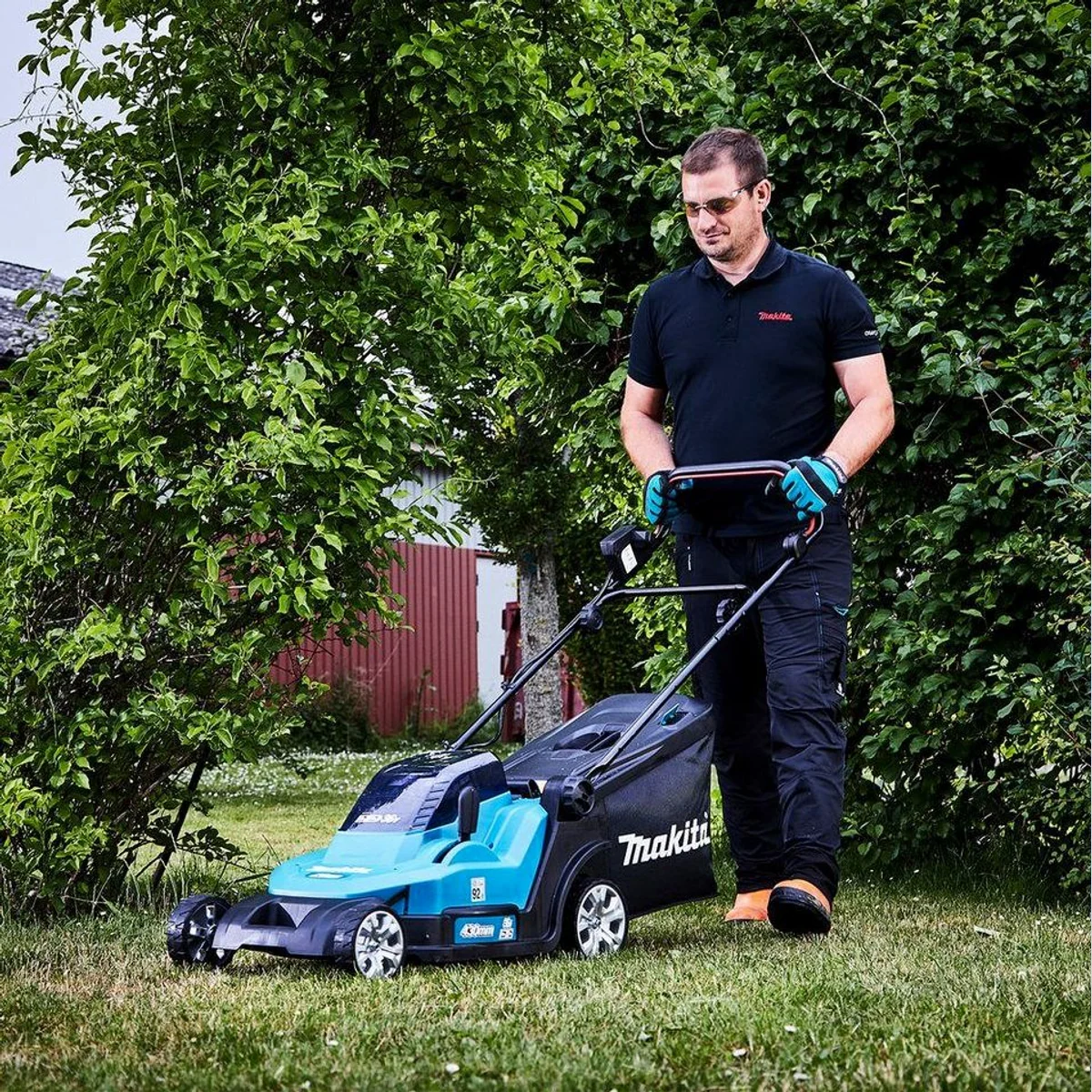 Makita DLM432Z Akkurasenmäher, 43 cm Schnittbreite, 2x18V LXT 2