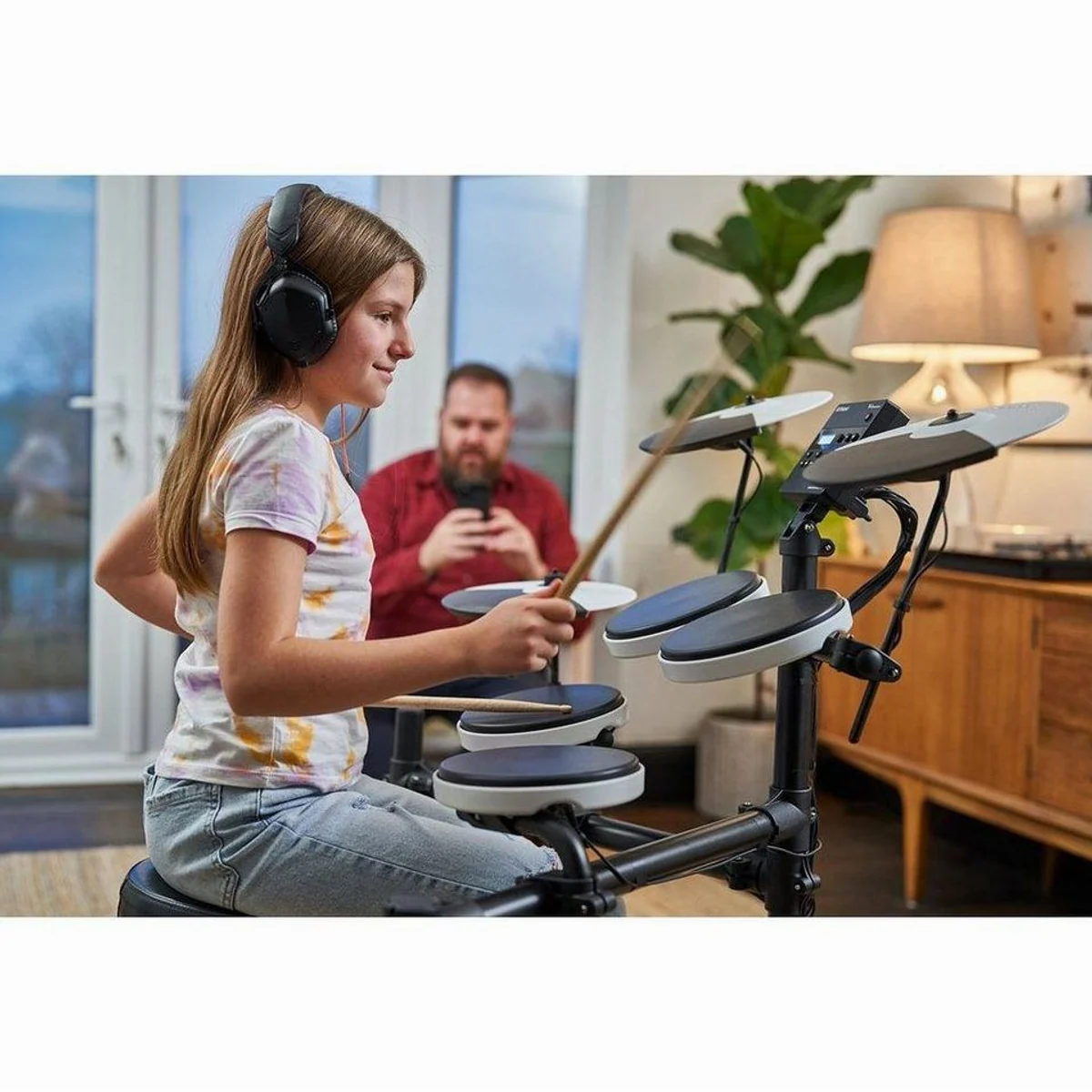 Roland TD-02K E-Drum Set, ideal für Einsteiger, 16 spielfertige Kits, integrierte Coach-Funktionen 5