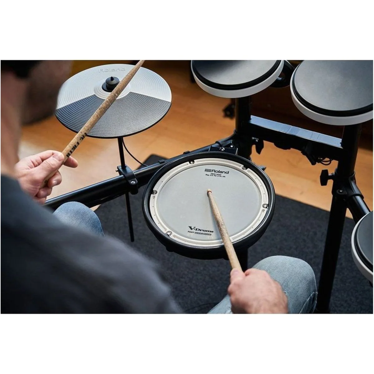 Roland TD-02KV E-Drum Set, ideal für Einsteiger, inklusive 16 Kits, integriertes Metronom 5
